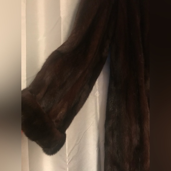 Mahogany Full length fur Coat - Picture 2 of 5